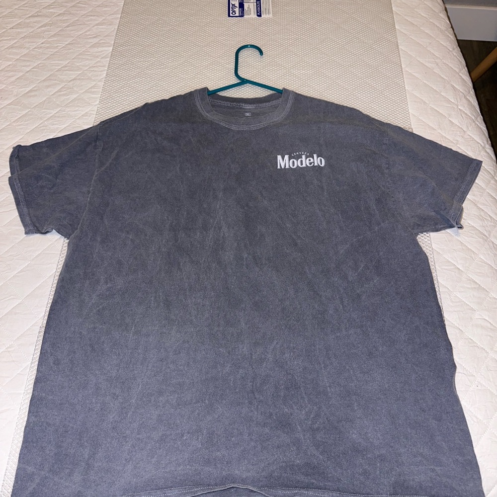 Modelo tee - Picture 2 of 5